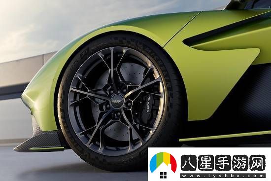 全球限量999輛！Valhalla超帥綠色旗艦超跑發(fā)布